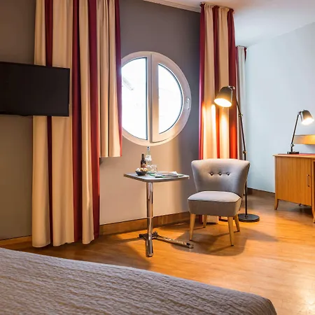 Mercure Zentrum Superior מלון