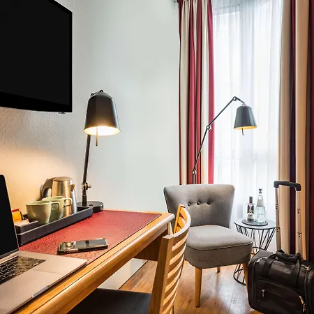 Mercure Zentrum Superior מלון 3*