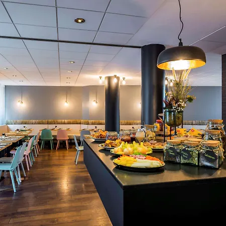 מלון Mercure Zentrum Superior 3*