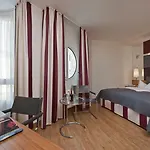 Отель Mercure Zentrum Superior 3*