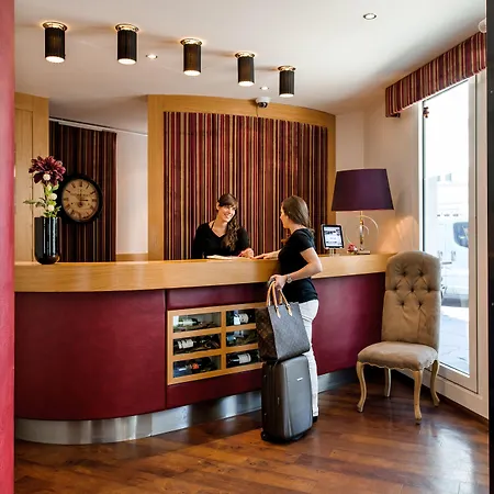 Отель Mercure Zentrum Superior