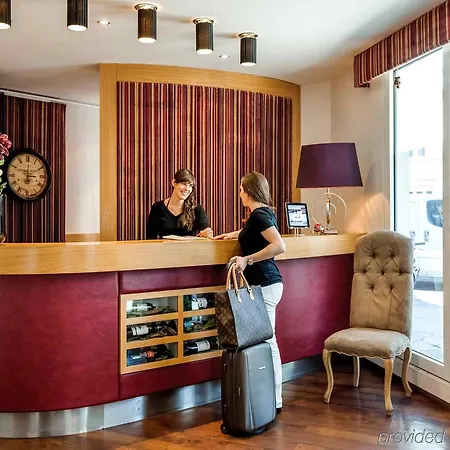 酒店 Mercure Zentrum Superior 3*