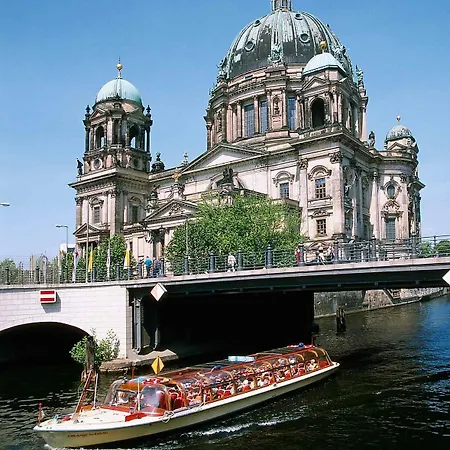 Mercure Zentrum Superior Hotel 3*