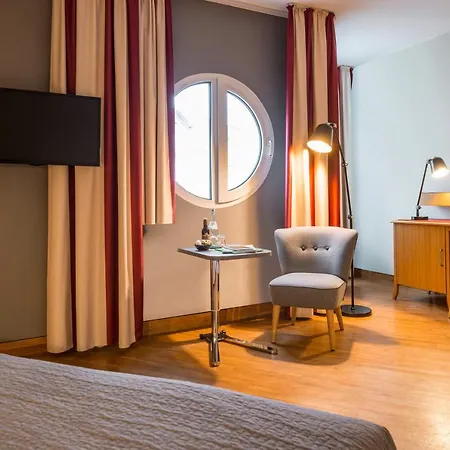 酒店 Mercure Zentrum Superior 3*