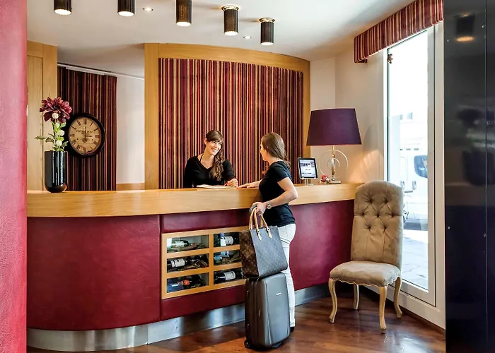 فندق Mercure Zentrum Superior 3*